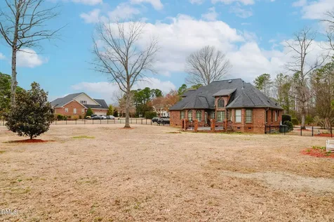 2801 Stonewalk Court Zebulon NC 27597