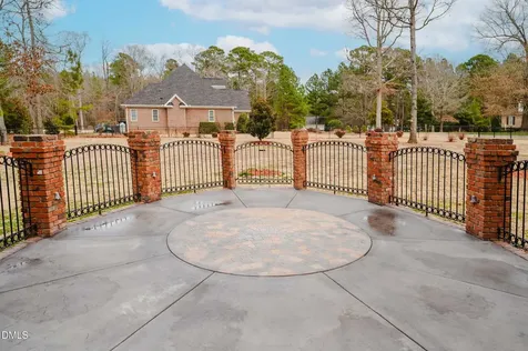 2801 Stonewalk Court Zebulon NC 27597