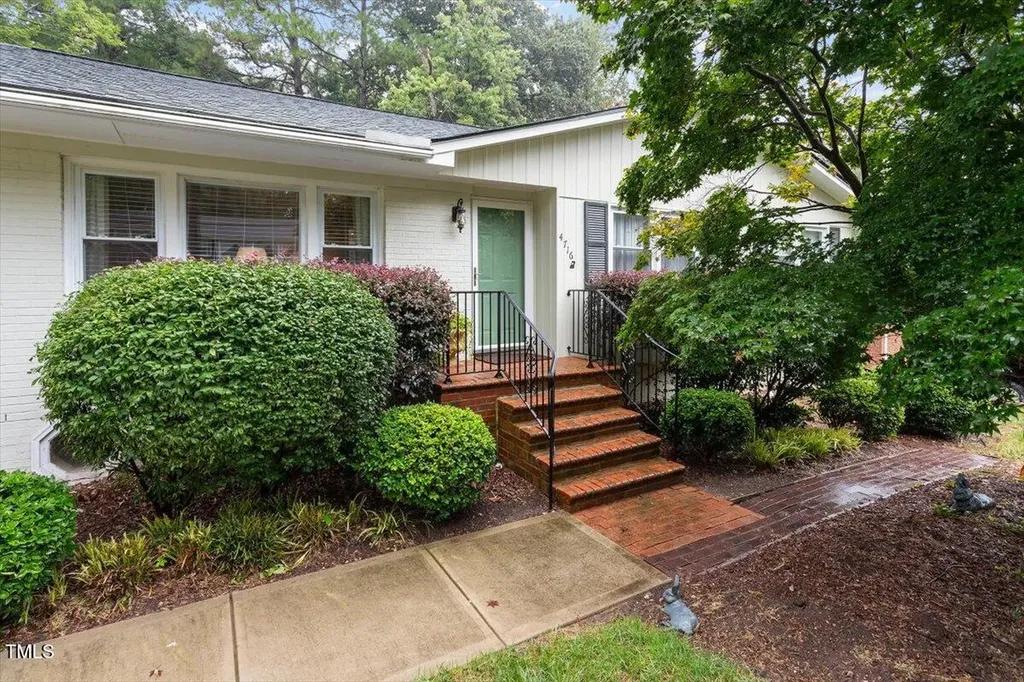4716 Radcliff Road Raleigh NC 27609