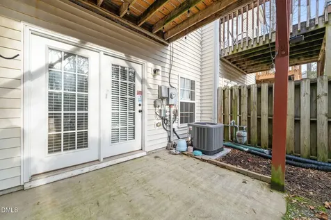 2806 Wyntercrest Lane Durham NC 27713