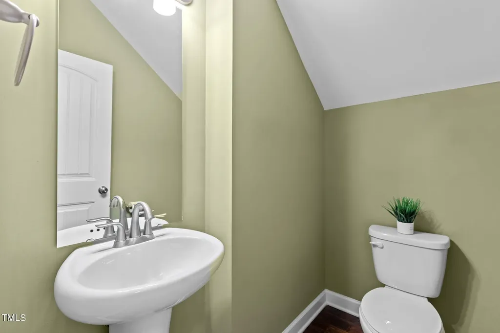 3412 S Beaver Lane Raleigh NC 27604
