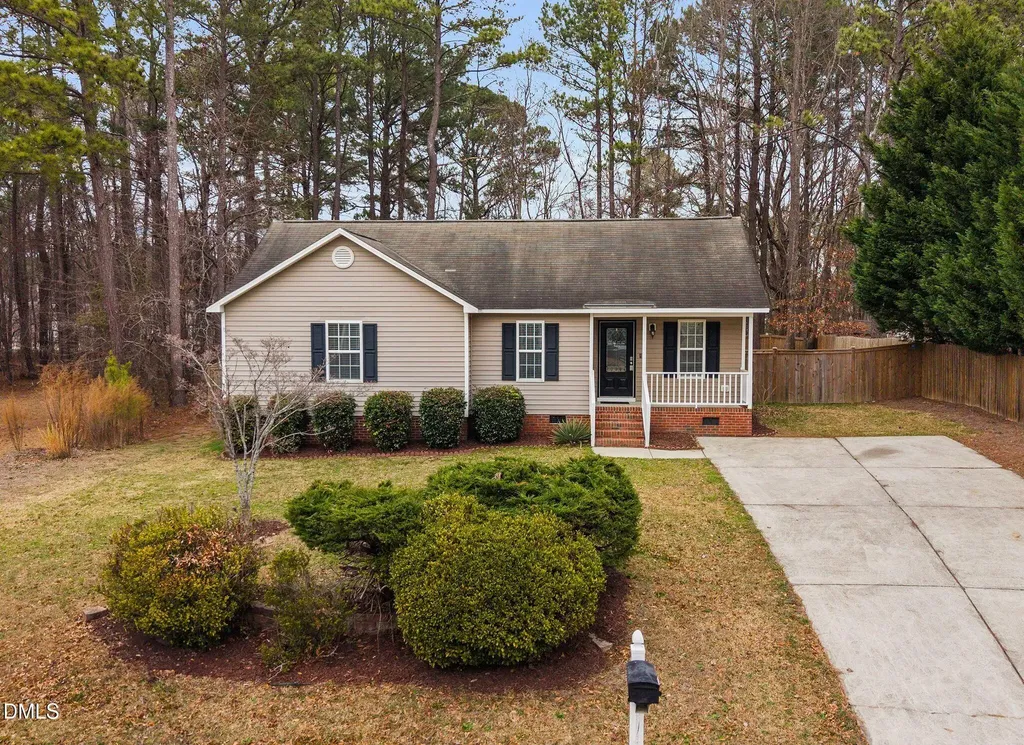 935 S Willhaven Drive Fuquay Varina NC 27526