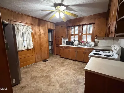 2412 Park Springs Road Providence NC 27315