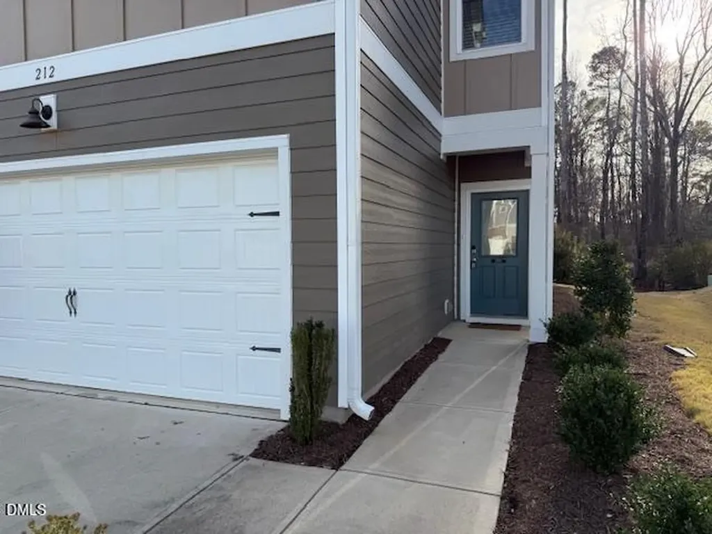 212 Brook Farm Lane Fuquay Varina NC 27526