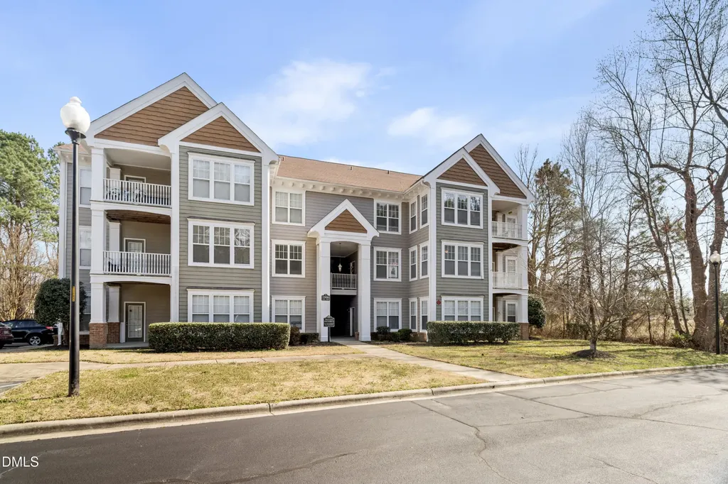 1922 Parkside Village Drive Clayton NC 27520