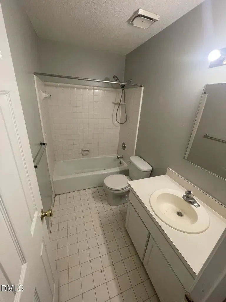 6140 Loch Laural Lane Raleigh NC 27613