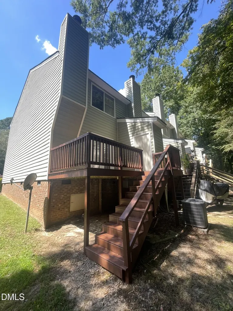 6140 Loch Laural Lane Raleigh NC 27613