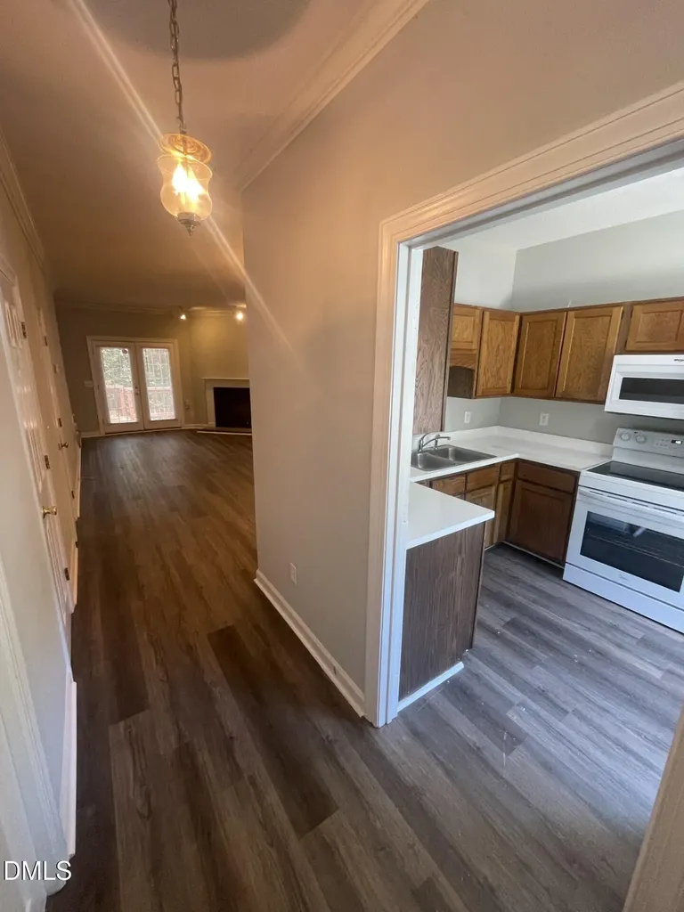 6140 Loch Laural Lane Raleigh NC 27613