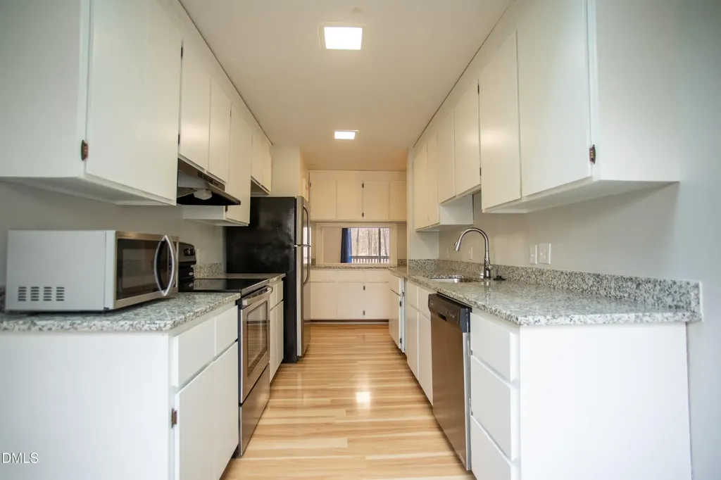 69 Fernwood Lane Chapel Hill NC 27516