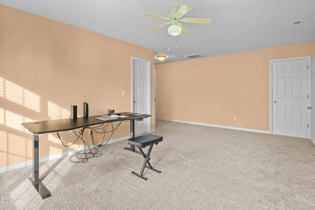 808 Red Oak Tree Drive Fuquay Varina NC 27526