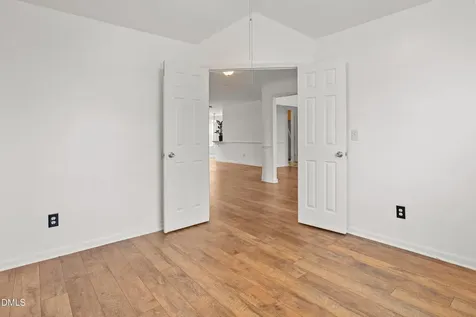 808 Red Oak Tree Drive Fuquay Varina NC 27526