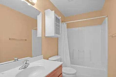808 Red Oak Tree Drive Fuquay Varina NC 27526