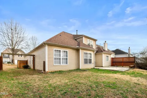 808 Red Oak Tree Drive Fuquay Varina NC 27526