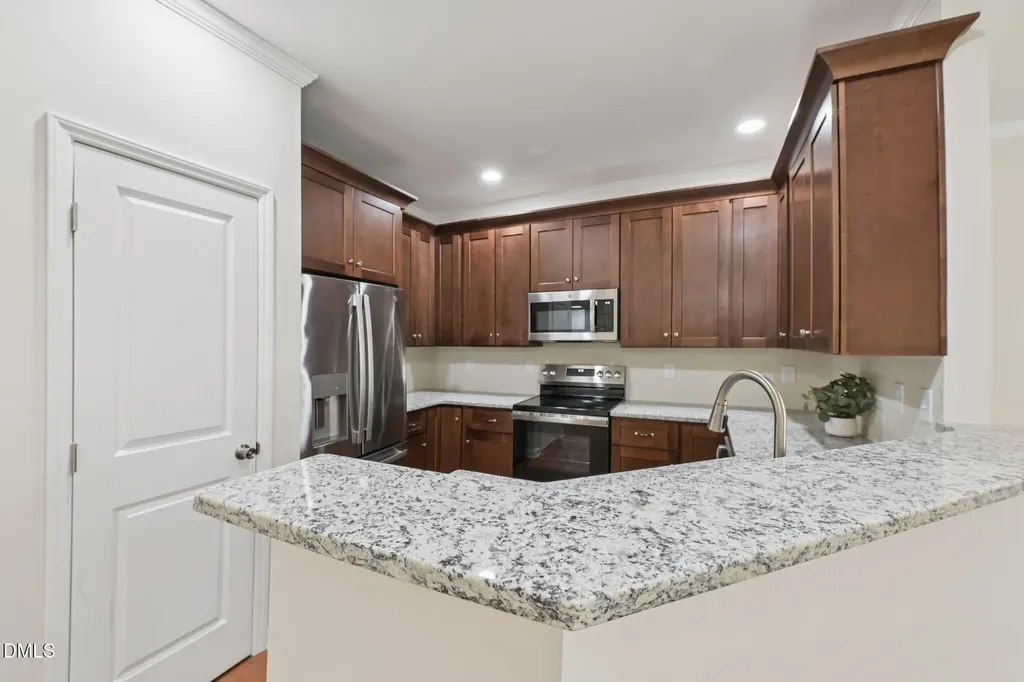 5919 Hourglass Court Raleigh NC 27612