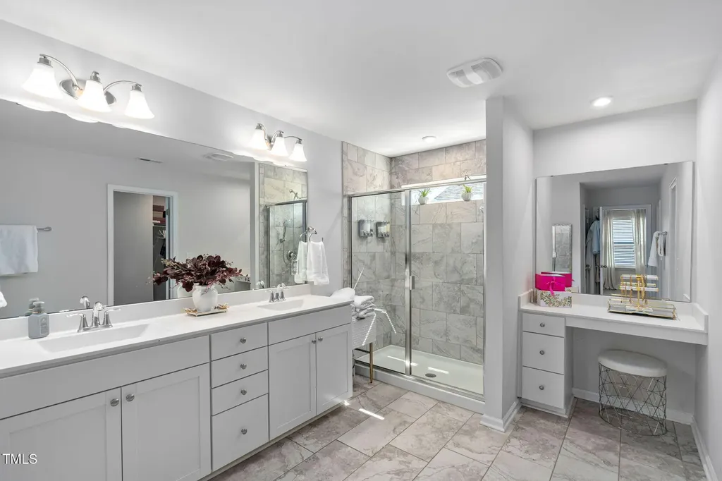 233 Sage Oak Lane Holly Springs NC 27540