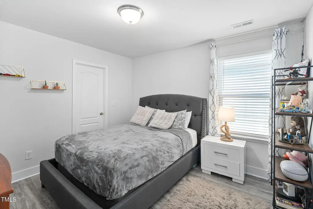 233 Sage Oak Lane Holly Springs NC 27540