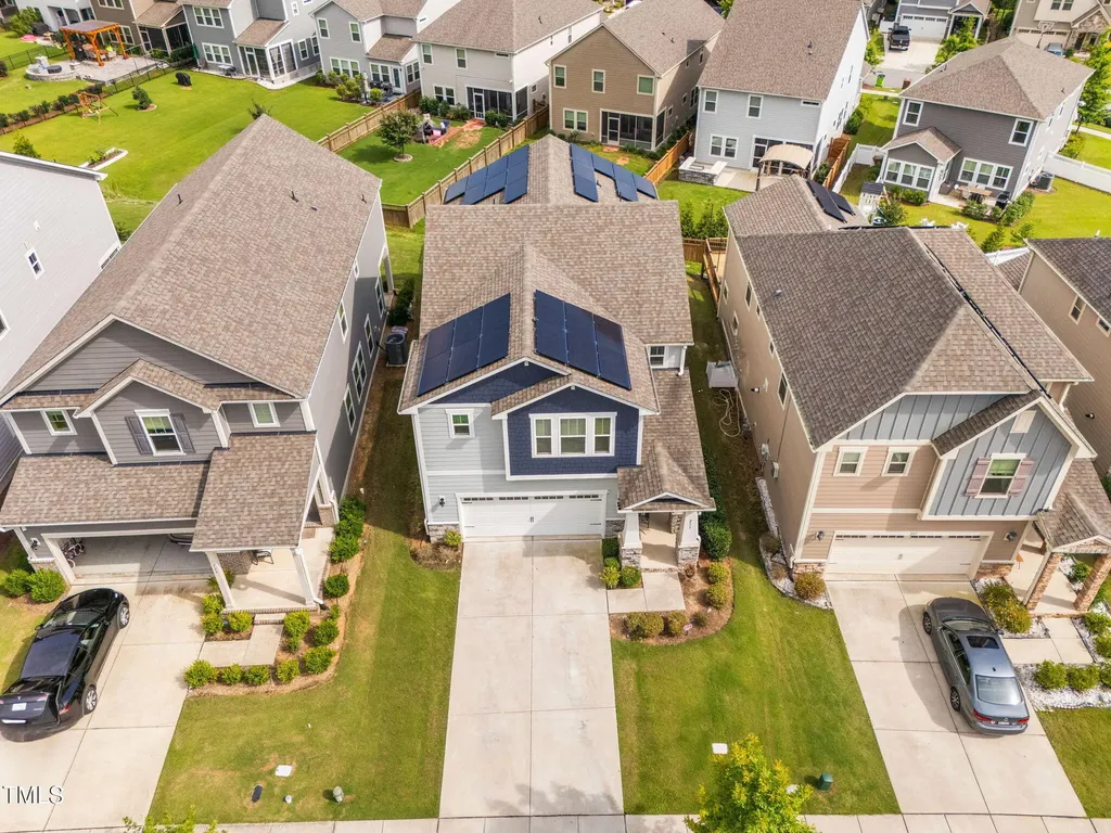 233 Sage Oak Lane Holly Springs NC 27540