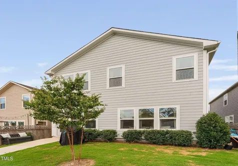 233 Sage Oak Lane Holly Springs NC 27540