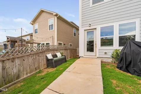 233 Sage Oak Lane Holly Springs NC 27540