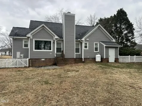 120 Summerdale Drive Pikeville NC 27863
