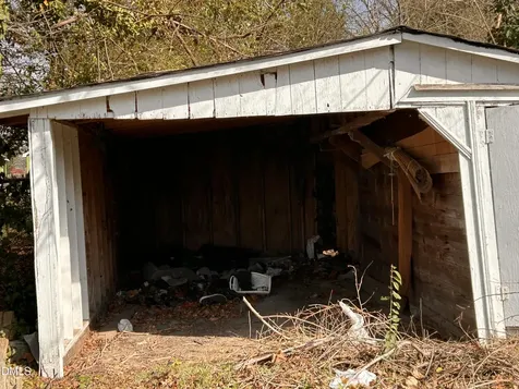 104 Ash Street E Wilson NC 27893