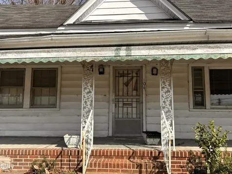 104 Ash Street E Wilson NC 27893