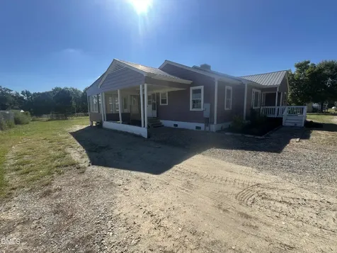 122 Bill Avery Road Coats NC 27521