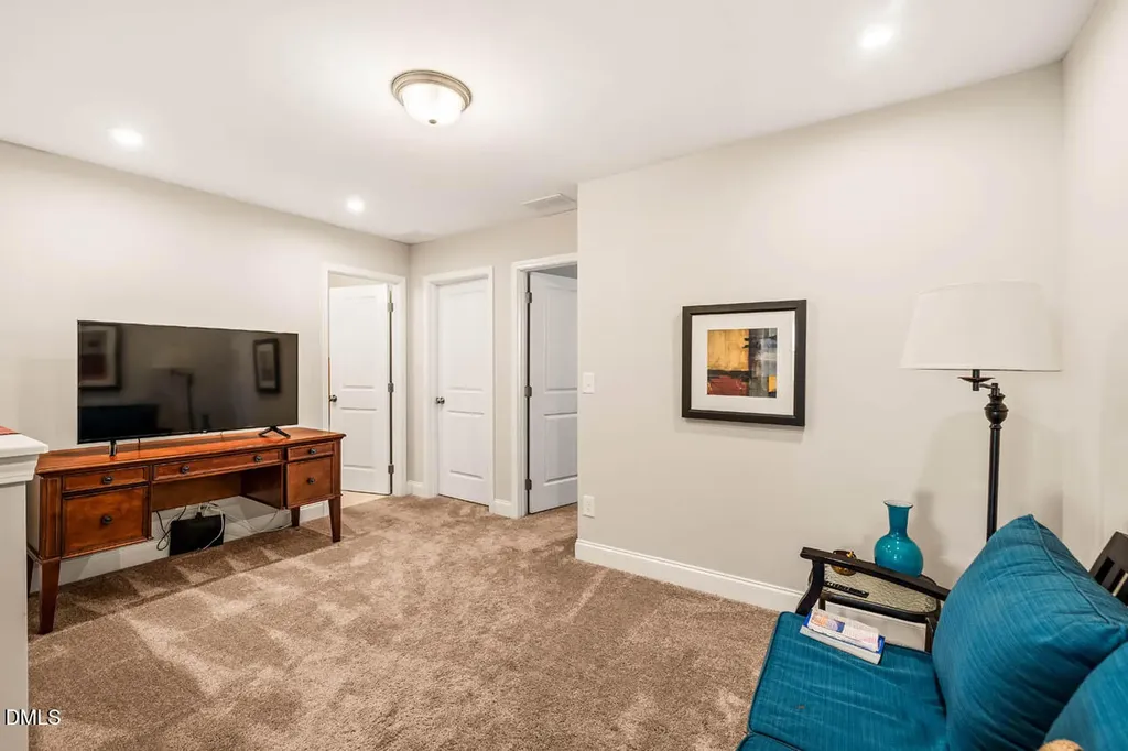 254 Deardom Way Chapel Hill NC 27516