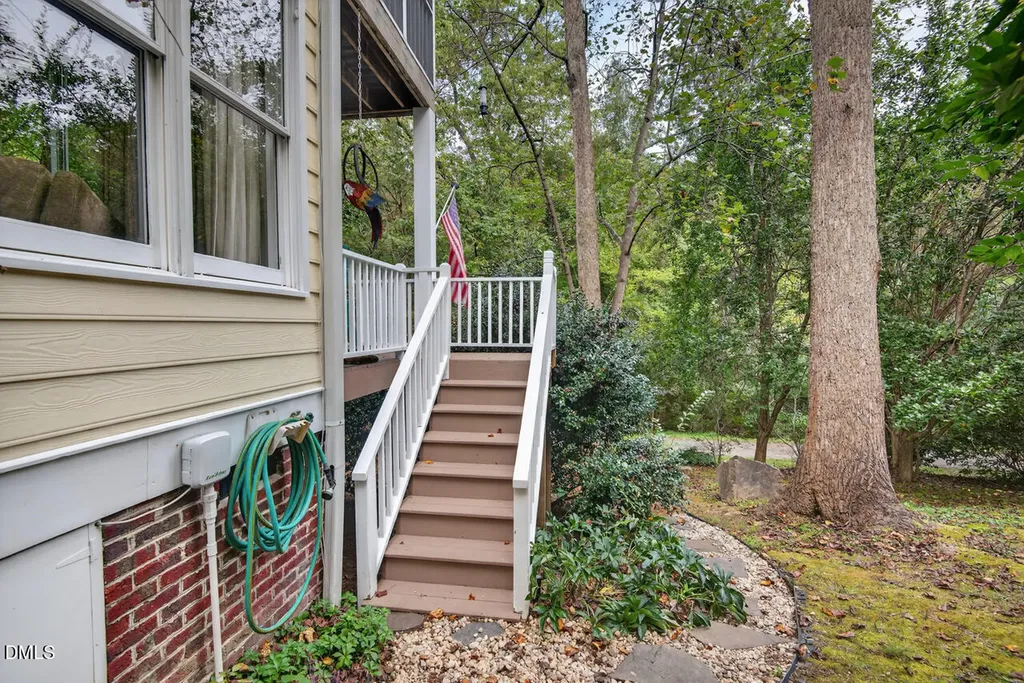 302 Edgewater Circle Chapel Hill NC 27516