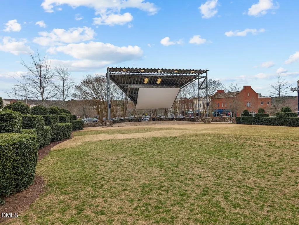 302 Edgewater Circle Chapel Hill NC 27516