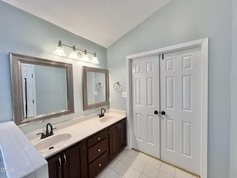 1713 Tealwood Place Raleigh NC 27615