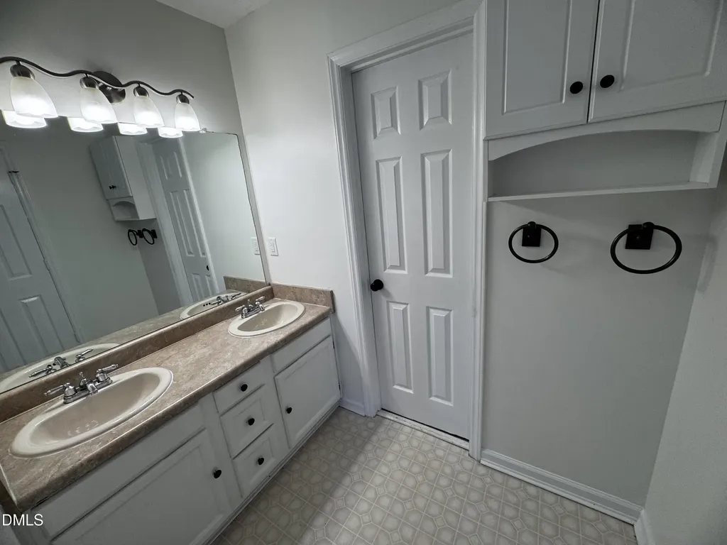4125 Cobble Court Raleigh NC 27616