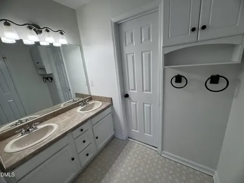4125 Cobble Court Raleigh NC 27616