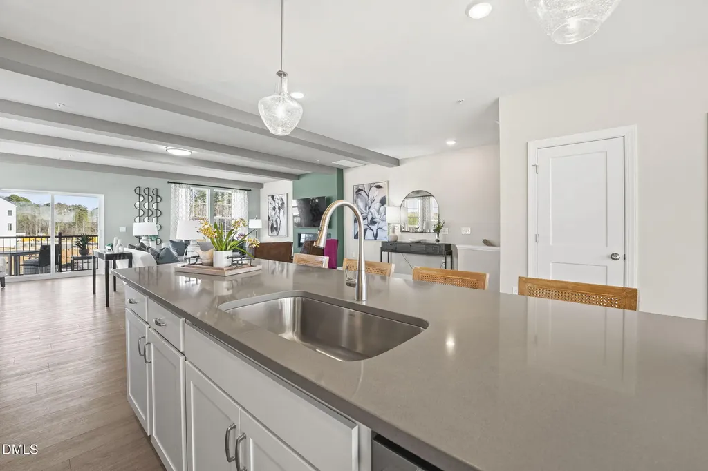 156 N White Street Wake Forest NC 27587