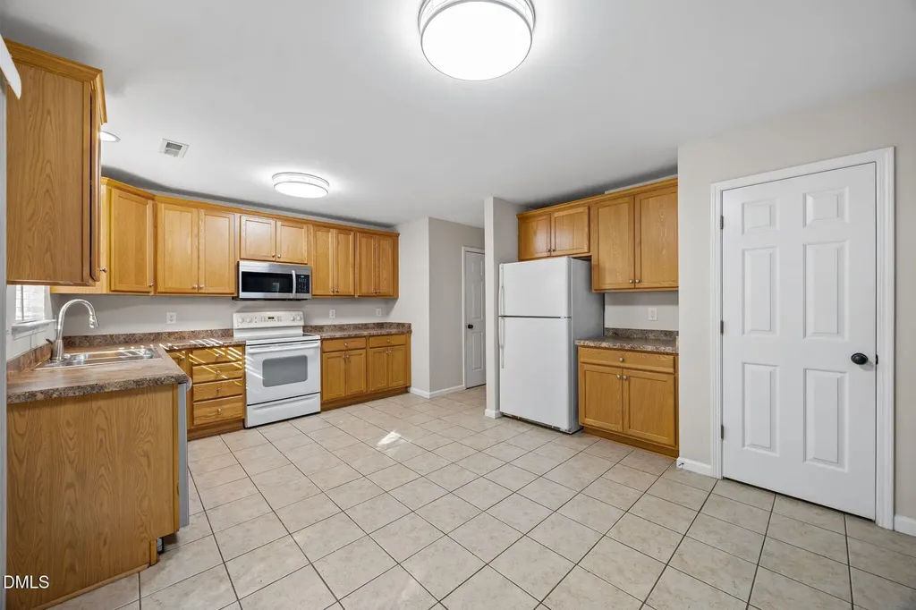 1327 Legacy Greene Avenue Wake Forest NC 27587