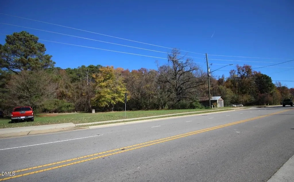 936 W Holly Springs Road Holly Springs NC 27540