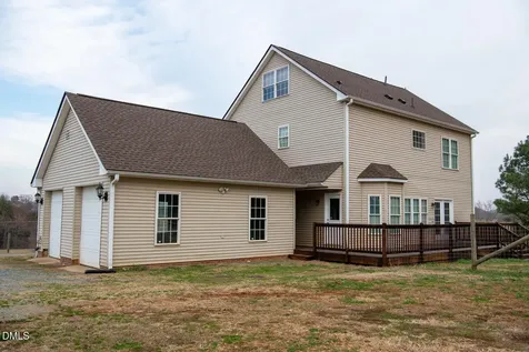 4872 Thom Road Mebane NC 27302