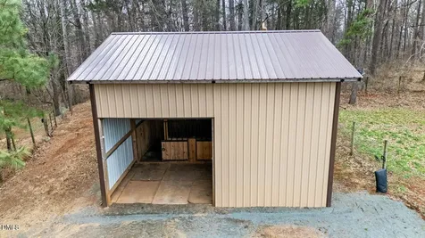 4872 Thom Road Mebane NC 27302