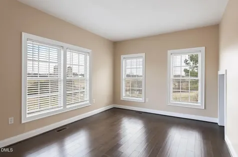 4872 Thom Road Mebane NC 27302