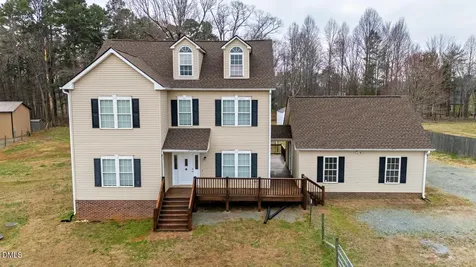 4872 Thom Road Mebane NC 27302