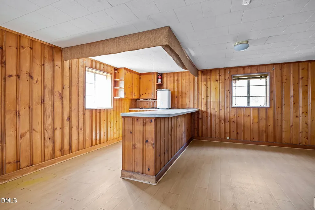2009 Philcrest Road Raleigh NC 27612