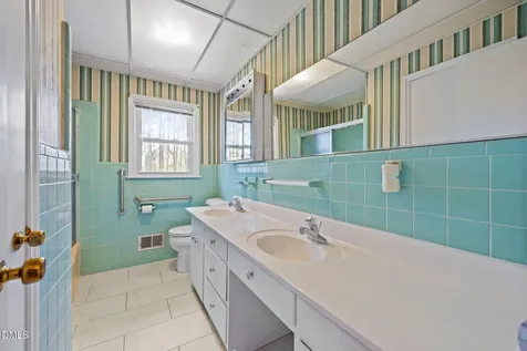 2009 Philcrest Road Raleigh NC 27612
