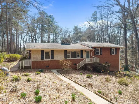 2009 Philcrest Road Raleigh NC 27612