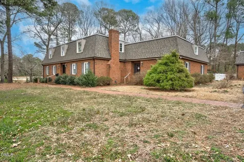 803 E Beechtree Drive Nashville NC 27856