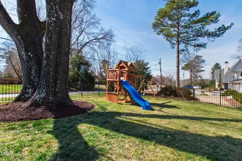 2139 Ridge Road Raleigh NC 27607