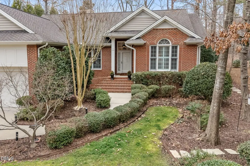 71002 Everard Chapel Hill NC 27517