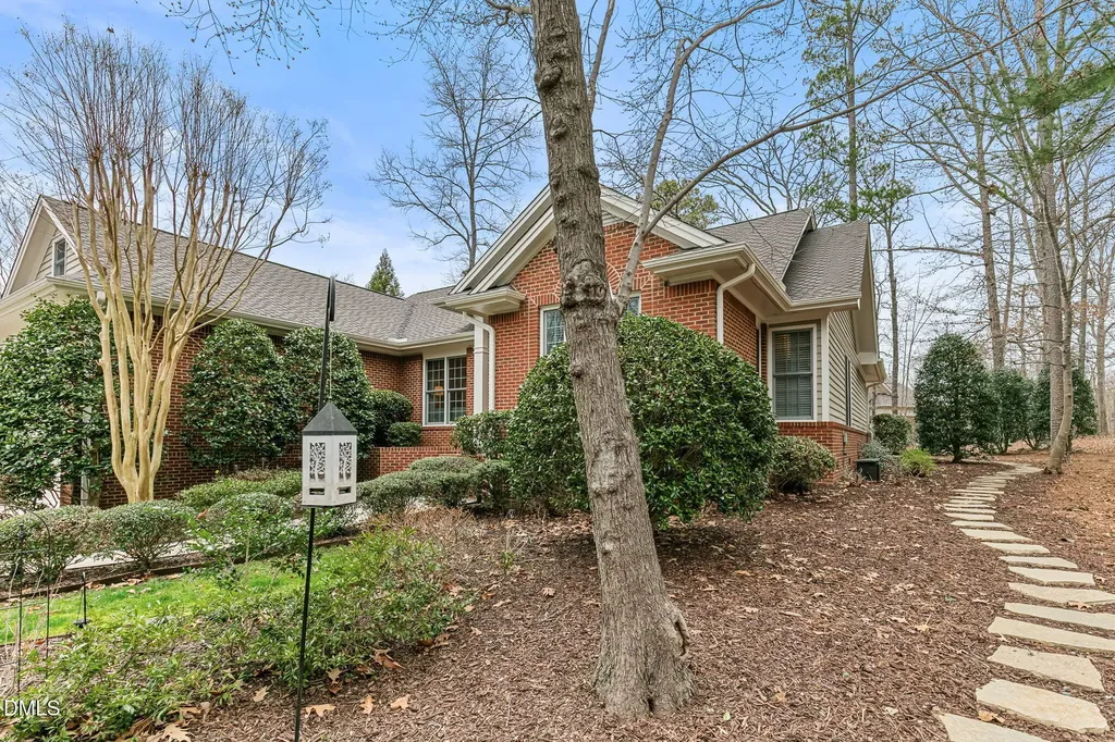 71002 Everard Chapel Hill NC 27517