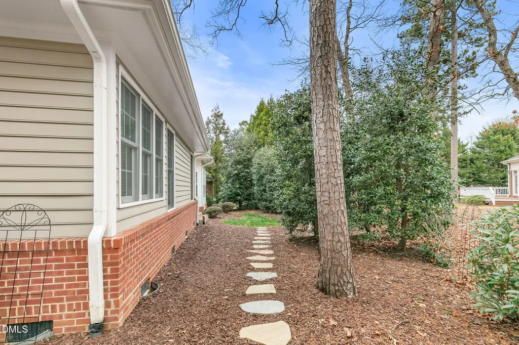 71002 Everard Chapel Hill NC 27517