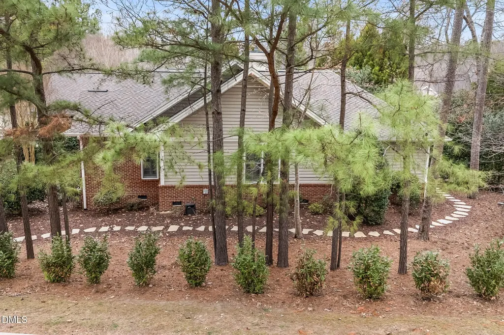 71002 Everard Chapel Hill NC 27517