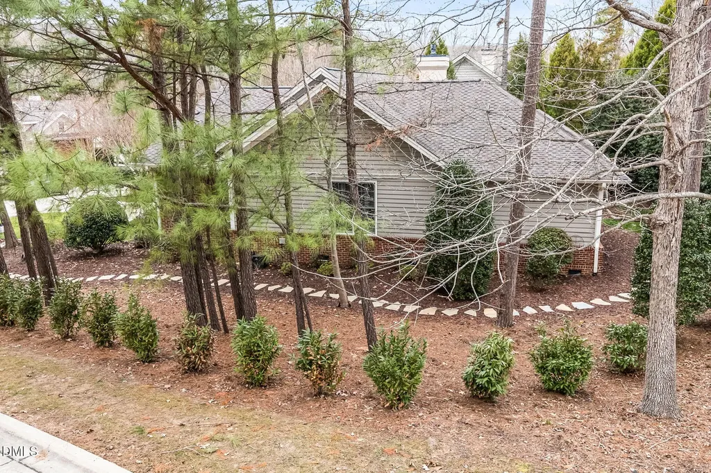 71002 Everard Chapel Hill NC 27517